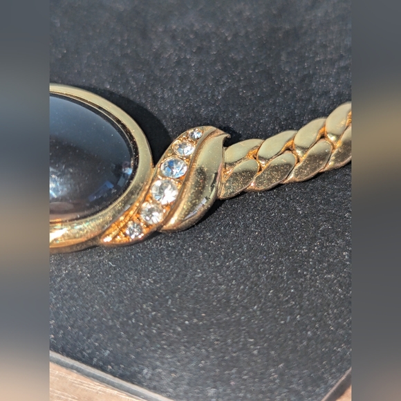 Trifari Chunky Black And Gold Choker With Clip On Earrings Set - Picture 9 of 9